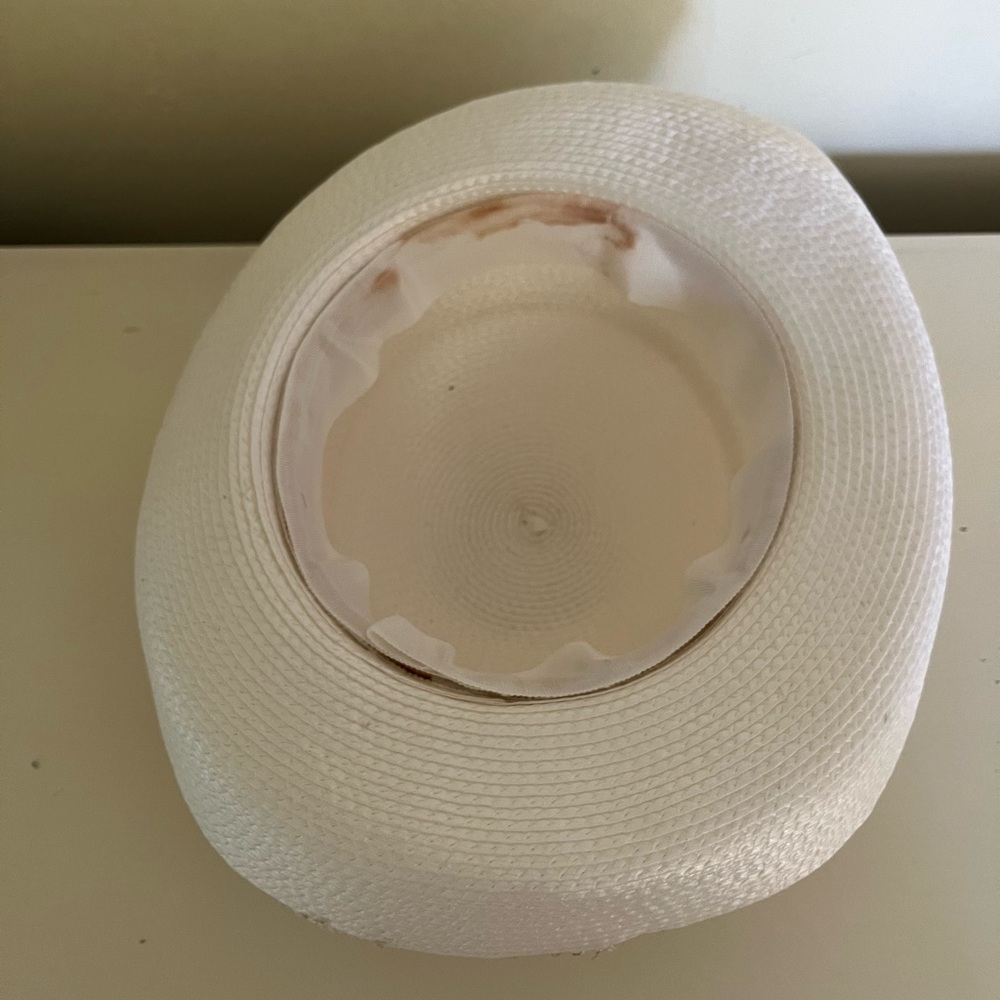 White straw derby hat - Picture 2 of 3